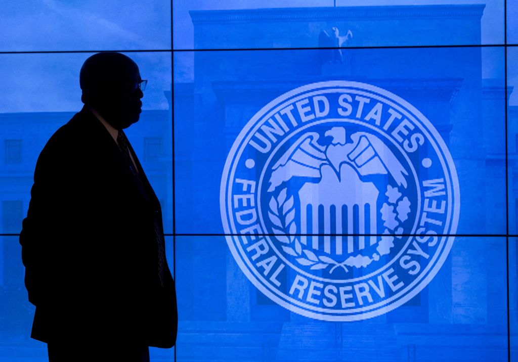 Federal Reserve Will Begin Interest Rate Cuts in June 2024, Survey