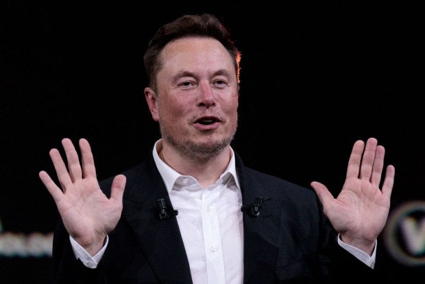 Elon Musk's Dad Claims Teaching Billionaire How To Gamble—Is This Why He Wants X To Enter Sports Gambling?