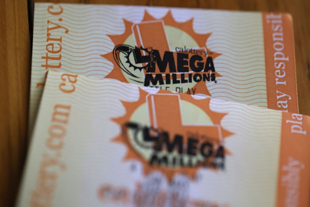 Single Dad Only Wants To Buy Salad Leaves Store With Winning $1 Million Mega Millions Ticket