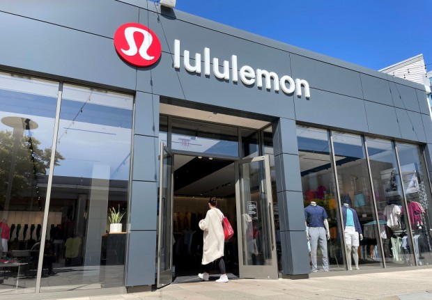 Lululemon Reports Positive Sales Growth