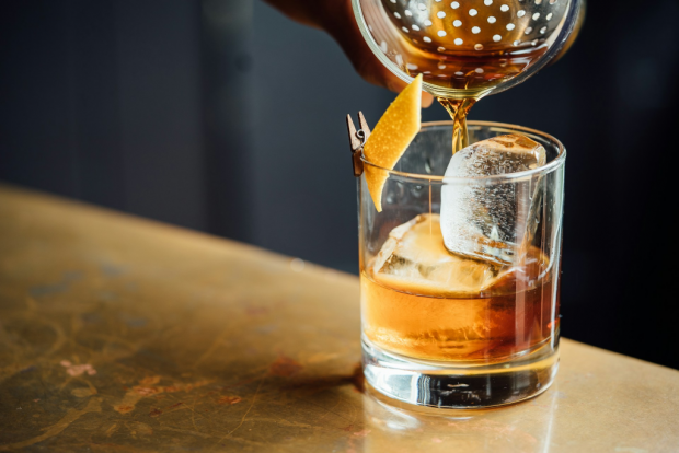 NY Liquor Stores Eye Non-Alcoholic Market Amidst Pandemic Shifts, Legislators Propose Solution