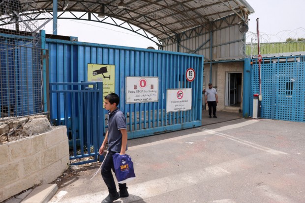 UNRWA Closes Jerusalem HQs Following Arson Attack; Staff Reportedly Steal, Hoard Aids