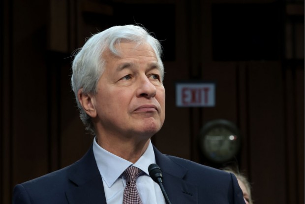 JPMorgan Chase CEO Jamie Dimon Preparing to Retire Sooner Than Expected ...