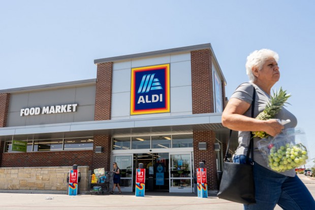 German Supermarket Chain Aldi To Buy Winn-Dixie And Harveys Supermarkets