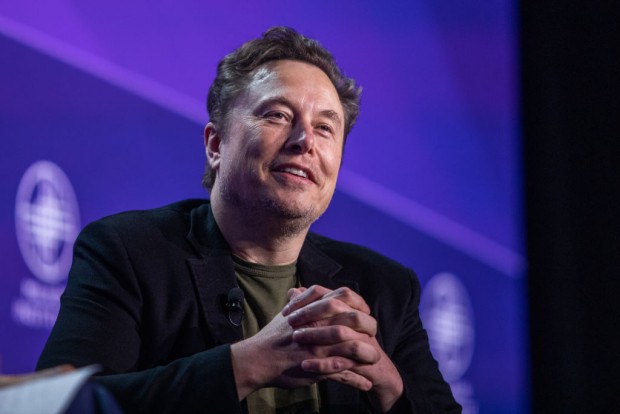 Ex-Tesla Board Member Criticizes Increase in Elon Musk's Salary