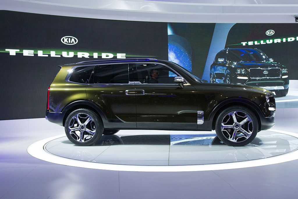 Kia Recalls 20202024 Telluride SUVs, Tells Drivers to Park Cars