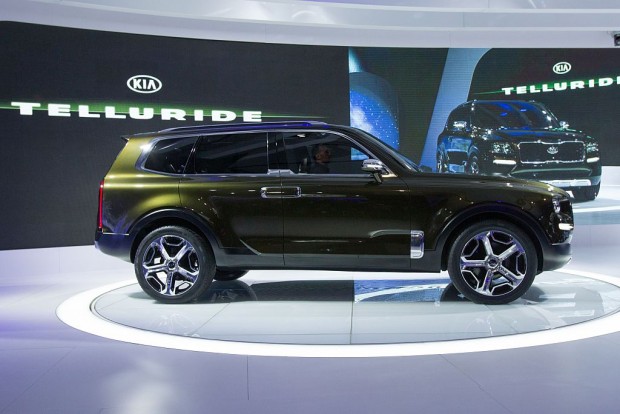 Kia Recalls 2020-2024 Telluride SUVs, Tells Drivers to Park Cars Outside due to Fire Risk