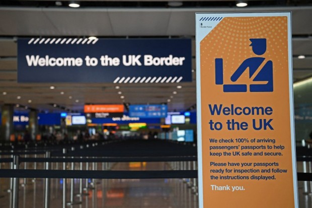 UK Airport Bosses Disappointed With Return of 100ml Liquid Limit; AOA Says It Creates Frustration, Confusion