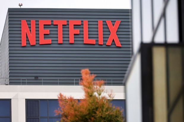 Netflix Begins to Phase Out Cheapest Ad-Free Plan