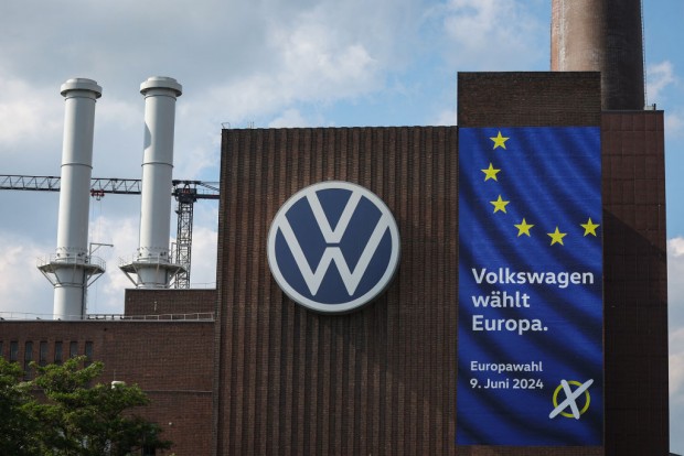 Germany Blocks Volkswagen Subsidiary Sale to China Over National Security Concerns