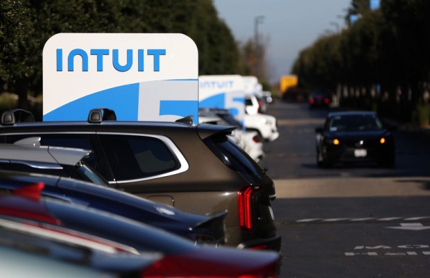 Intuit Slashes 1,800 Jobs in AI-Focused Overhaul of Operations