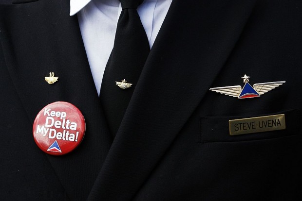 [UPDATE] Delta Air Lines Revises Uniform Policy Following Palestinian Pin Backlash