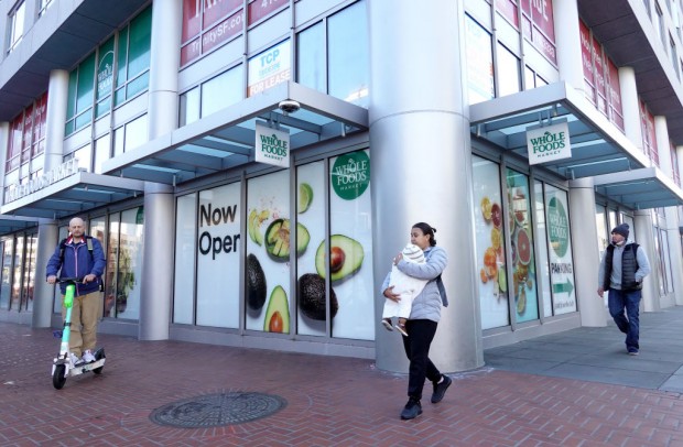 Whole Food Settles Lawsuit After Firing Employee for Wearing Black Lives Matter Mask