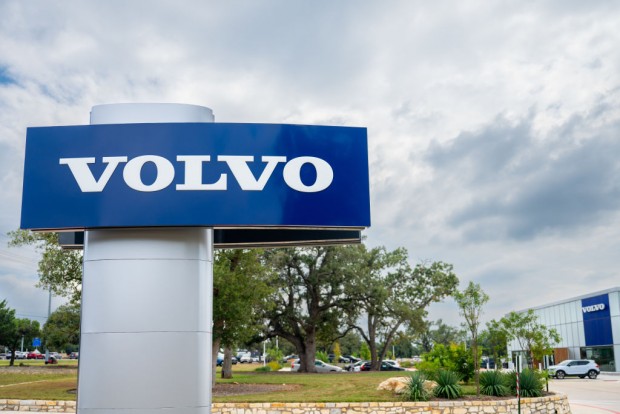 Volvo Joins GM and Ford in Dropping 'Ambitious' Electric Vehicle Sale Due to Tough EV Market