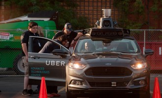 Uber Rolls Out Self-Driving Car Fleet, Faces Backlash From Regulators