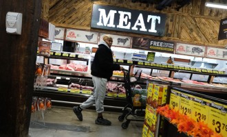 Turkey Prices Drop, Making Thanksgiving Dinner Cheaper This Year, Says American Farm Bureau Federation