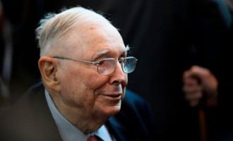 Warren Buffett's Trusted Associate Charlie Munger Dies at 99: What's Next for Berkshire Hathaway?