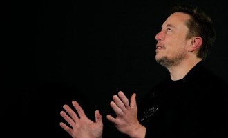 Elon Musk's AI Startup X.AI Seeks to Raise $1 Billion From Equity Investors