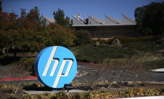 Warren Buffett-Led Conglomerate Berkshire Hathaway Cuts Stake in HP to 5.2%