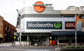 Woolworths Workers Criticize the Supermarket Over 'Woke' Australia Day Stance