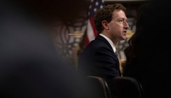 Meta CEO Mark Zuckerberg Seeks to Dismiss Personal Liability in Lawsuits Blaming Him for Kids&#039; Social Media Addiction