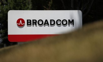 Broadcom Expects $10 Billion in AI Chip Sales in 2024, But Shares Still Drop as Investors Aren't Impressed