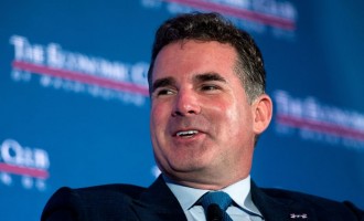 Under Armour Founder Kevin Plank Reported to Return as CEO and the Company's Share Price Suddenly Jumped