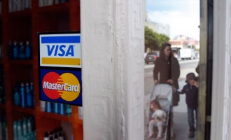 Visa, Mastercard Agree to Reduce Swipe Fees in $30 Billion Landmark Settlement