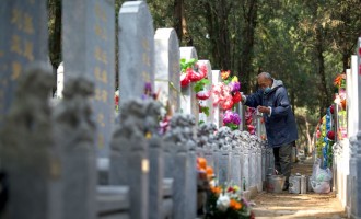 AI Companies Help Chinese Mourners During Tomb Sweeping Day, Here's How