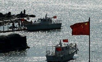 China Arrests 2, Including Owner of Illegal Tour Boat, Over Capsizing That Killed 12 for Lack of Safety Equipment
