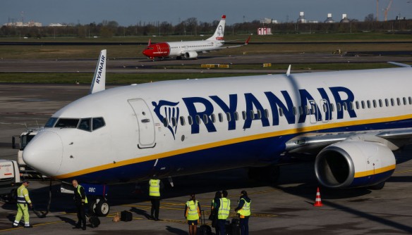 France&#039;s Air Traffic Control Strike Sparks Over 300 Flight Cancellations Amid Travel Chaos