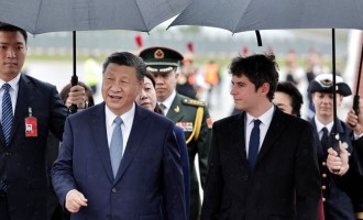 China’s Xi Jinping Arrives in France Amid EU Trade Tariff Row