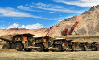 Anglo American Announces Plans to Leave Diamond, Platinum, Coal Mining to Avoid BHP Acquisition Plans