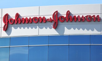 Cancer Victims Sue J&J for Alleged ‘Fraudulent’ Transactions