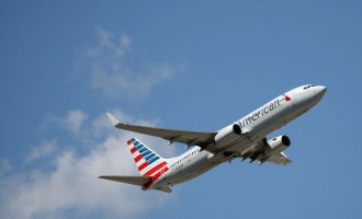 American Airlines Shares Drop—Is CCO Departure To Blame?