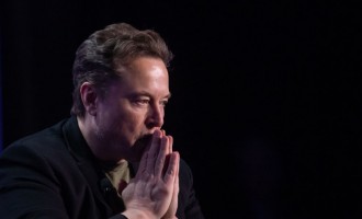Tesla CEO Elon Musk Faces Insider Trading Allegations After $7.5 Billion Share Sale