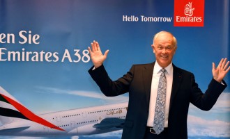 Emirates Chief Says Singapore Airlines Turbulence Incident a 'Lesson' to Aviation Industry