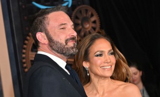 Ben Affleck, Jennifer Lopez Sells Home for $60.8 Million as Divorce Rumors Spread