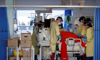 UK: Nurses Express Heartbreak as Hospital Patients Die Alone Amid Staff Shortages