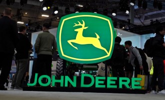 John Deere Cuts 600 Jobs Across 3 Midwest Plants