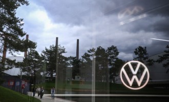 Volkswagen to Mass-Produce Solid-State Batteries with QuantumScape Tech