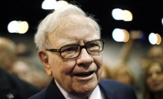 Berkshire Hathaway Sees Drop in its Fourth-Quarter Profit