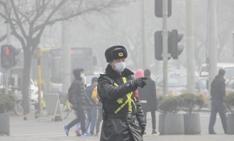 China issues red alert for smog in 10 cities