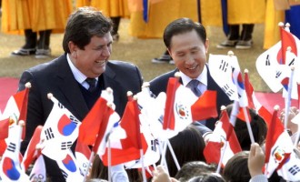 Peruvian President Alan Garcia Visits South Korea