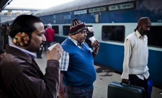 Daily Life At Nizamuddin Railway Station