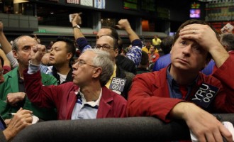 Traders On Chicago Mercantile Exchange React To Global Market Slide